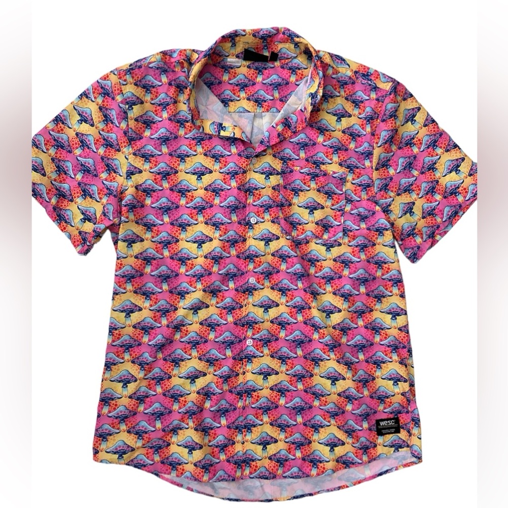 Unisex Men’s L Woman’s XL Psychedelic Mushroom button up bohemian Groovy Retro